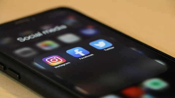 The Different Ways To Find People Online 2 img